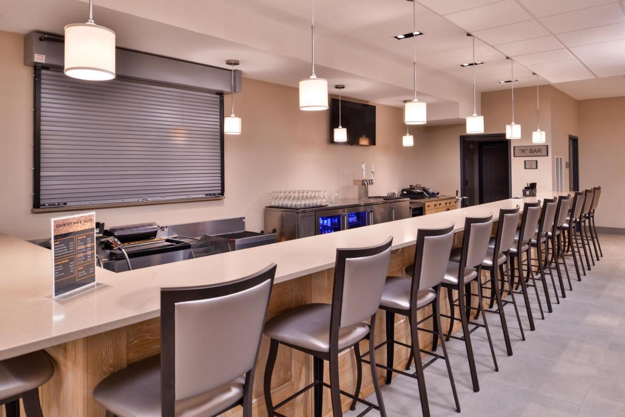 Country Inn & Suites By Radisson, Ft Atkinson, Wi Fort Atkinson Екстериор снимка